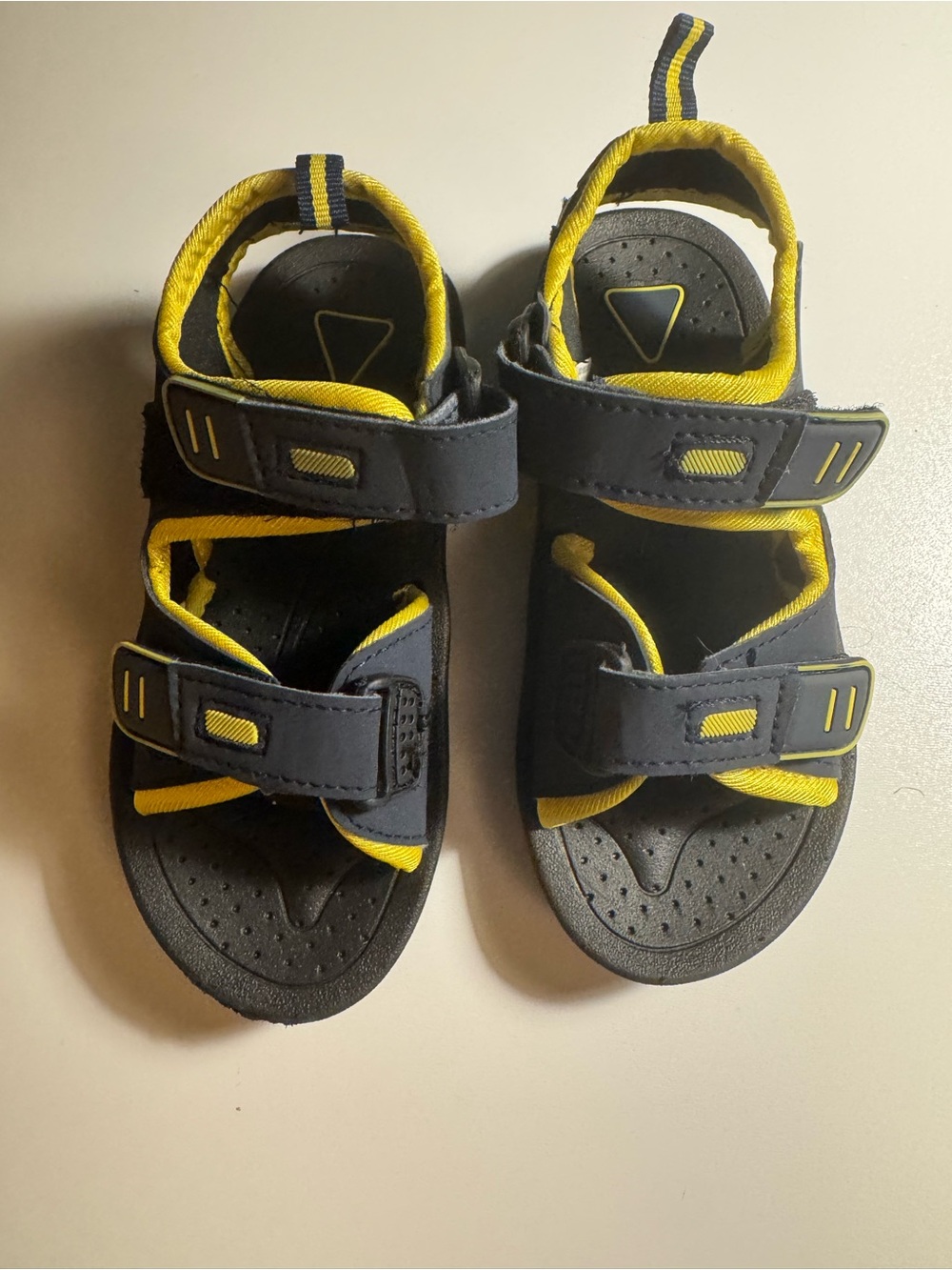 Kids Adjustable Sandals in Dark Gray and Yellow 11/12
